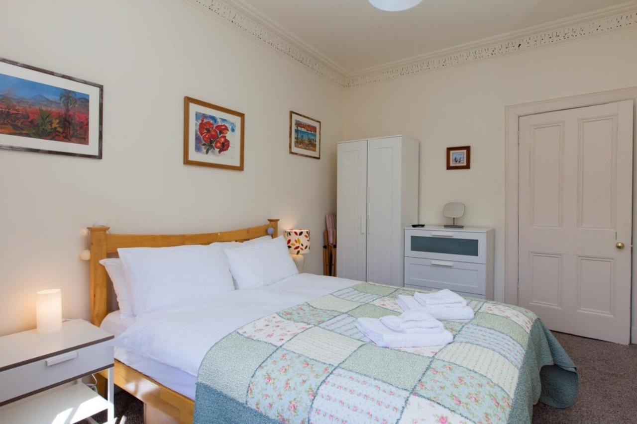 Ferienwohnung Charming City Centre Flat In Edinburgh Exterior foto